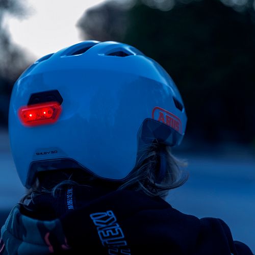 ABUS_Helm_Smiley3.0_LED_150dpi_06.jpg