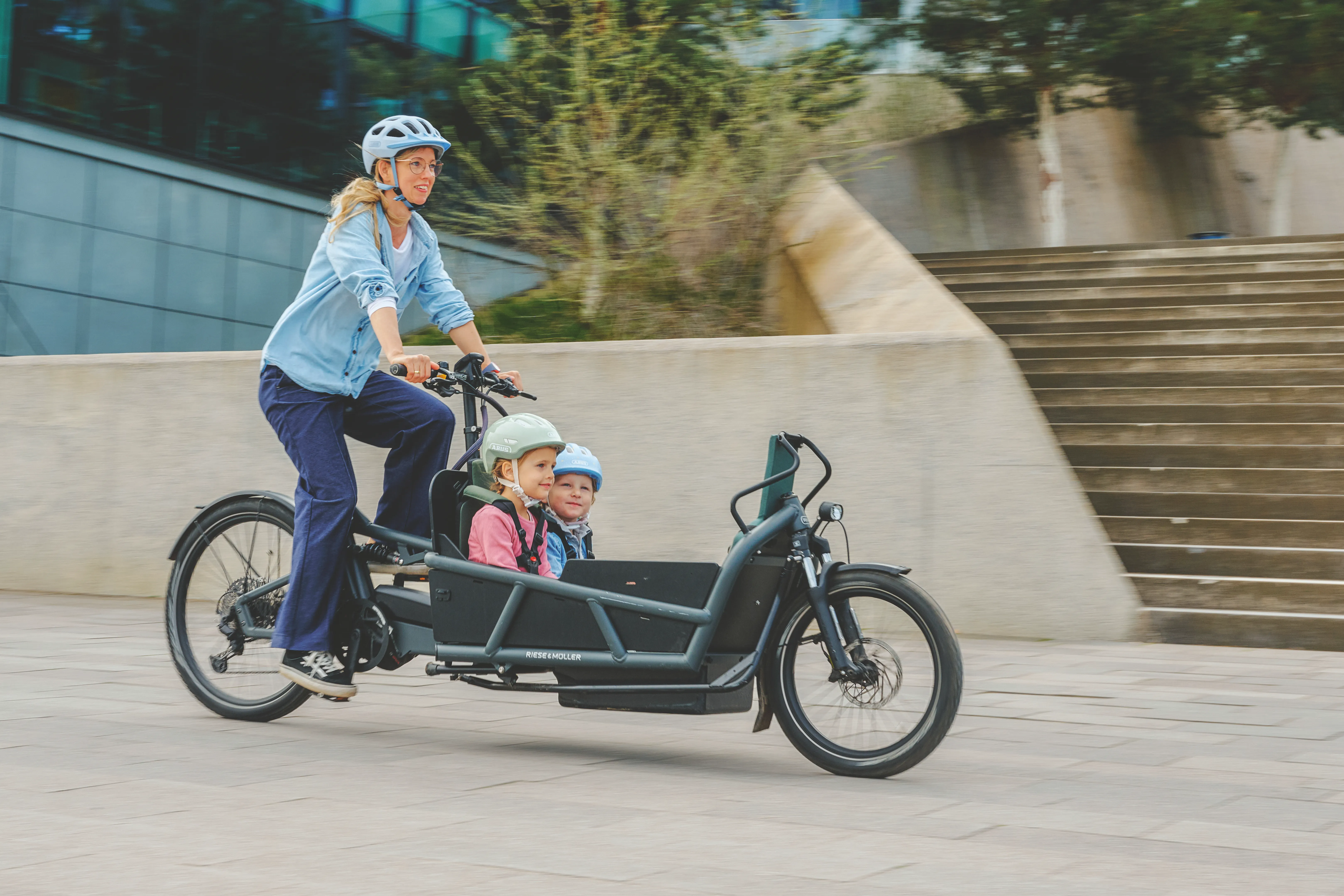 ABUS COMBIFLEX™ TripMate. Kompakte Sicherung mit extra-langer Reichweite
