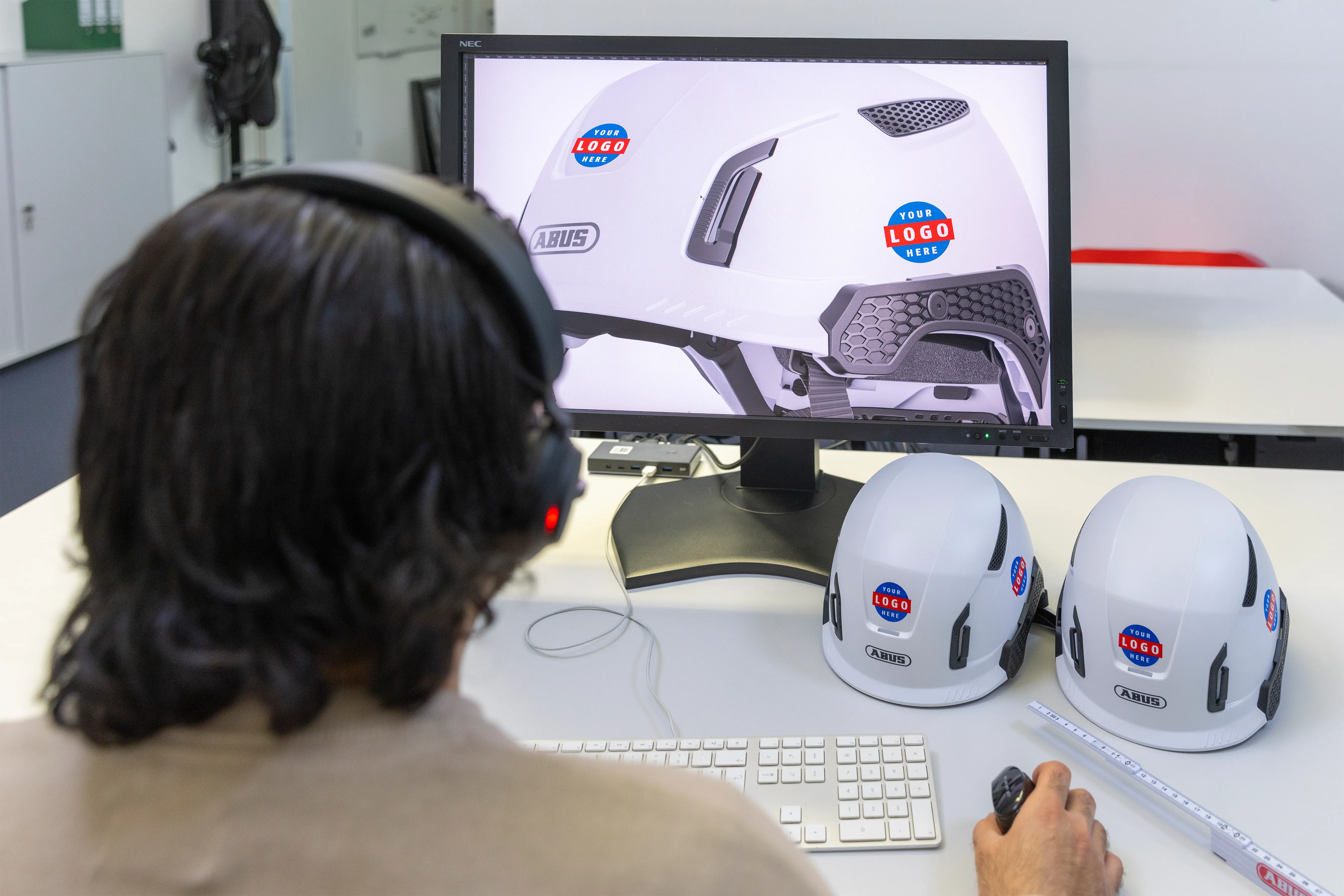 PSA_Helmets_Customisation_Application_33A8834.jpg