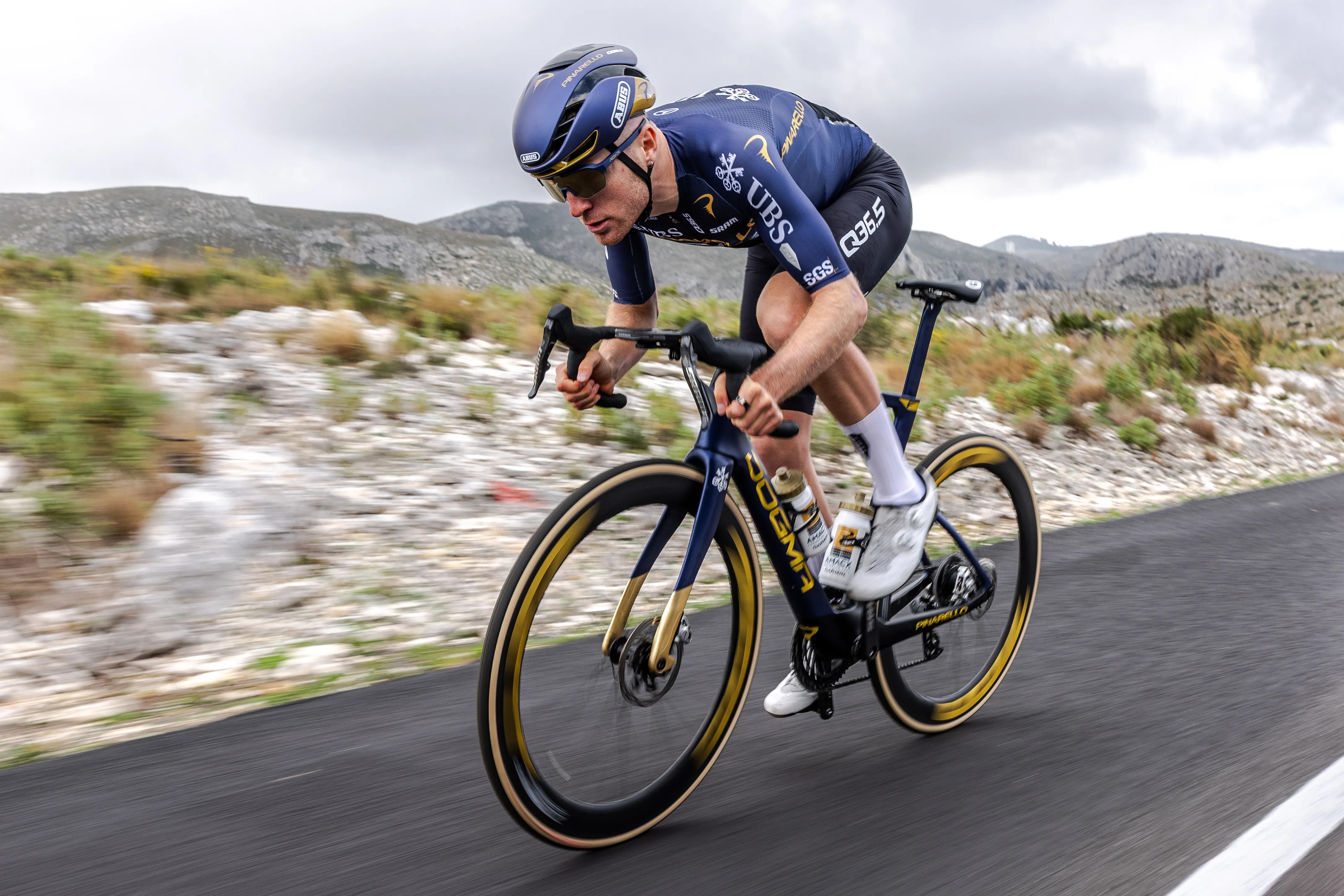 8020_RB_111225_RobyBragotto_Pinarello_Q36.5.jpg