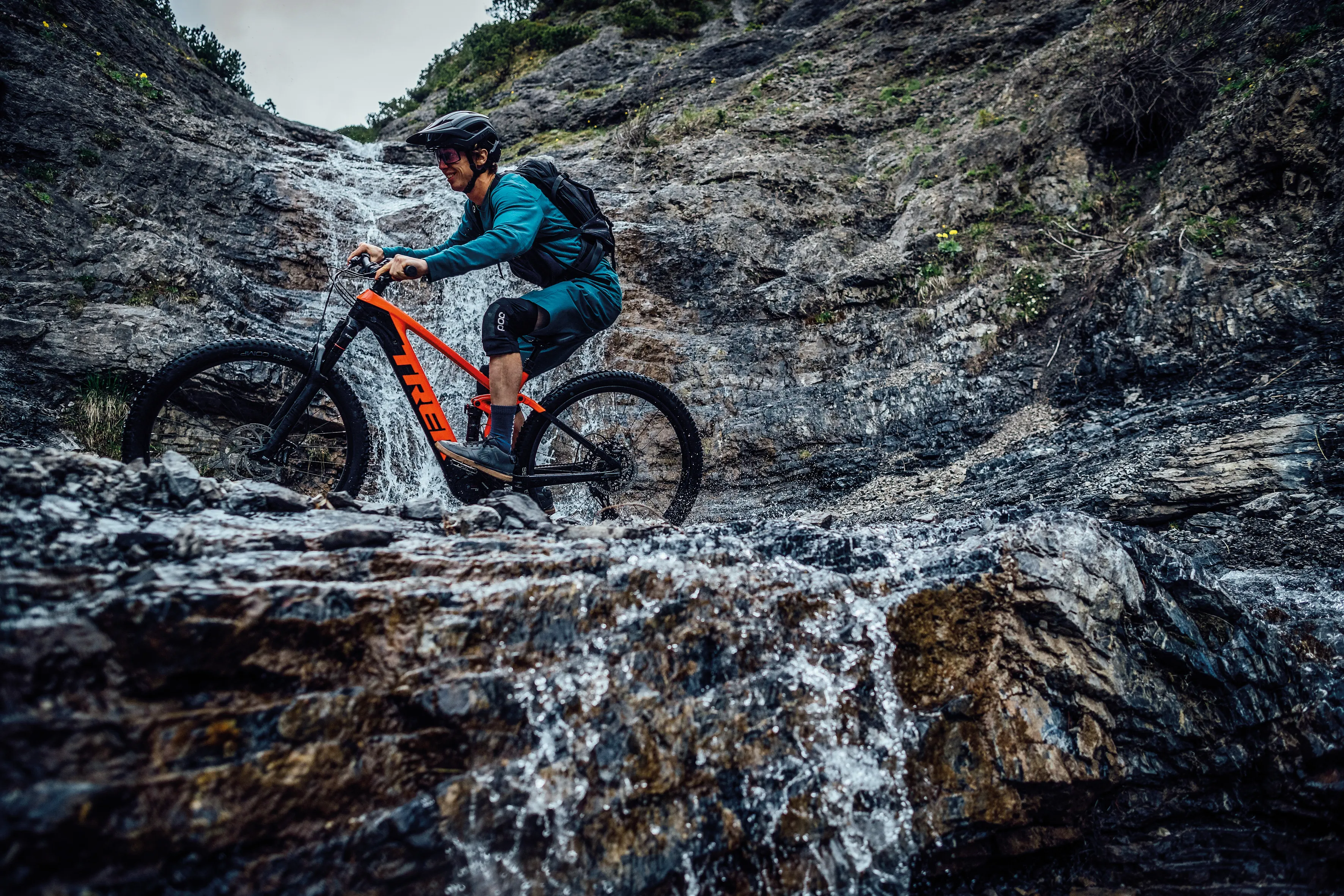ABUS_Helm_CliffHanger_300dpi_04.jpg