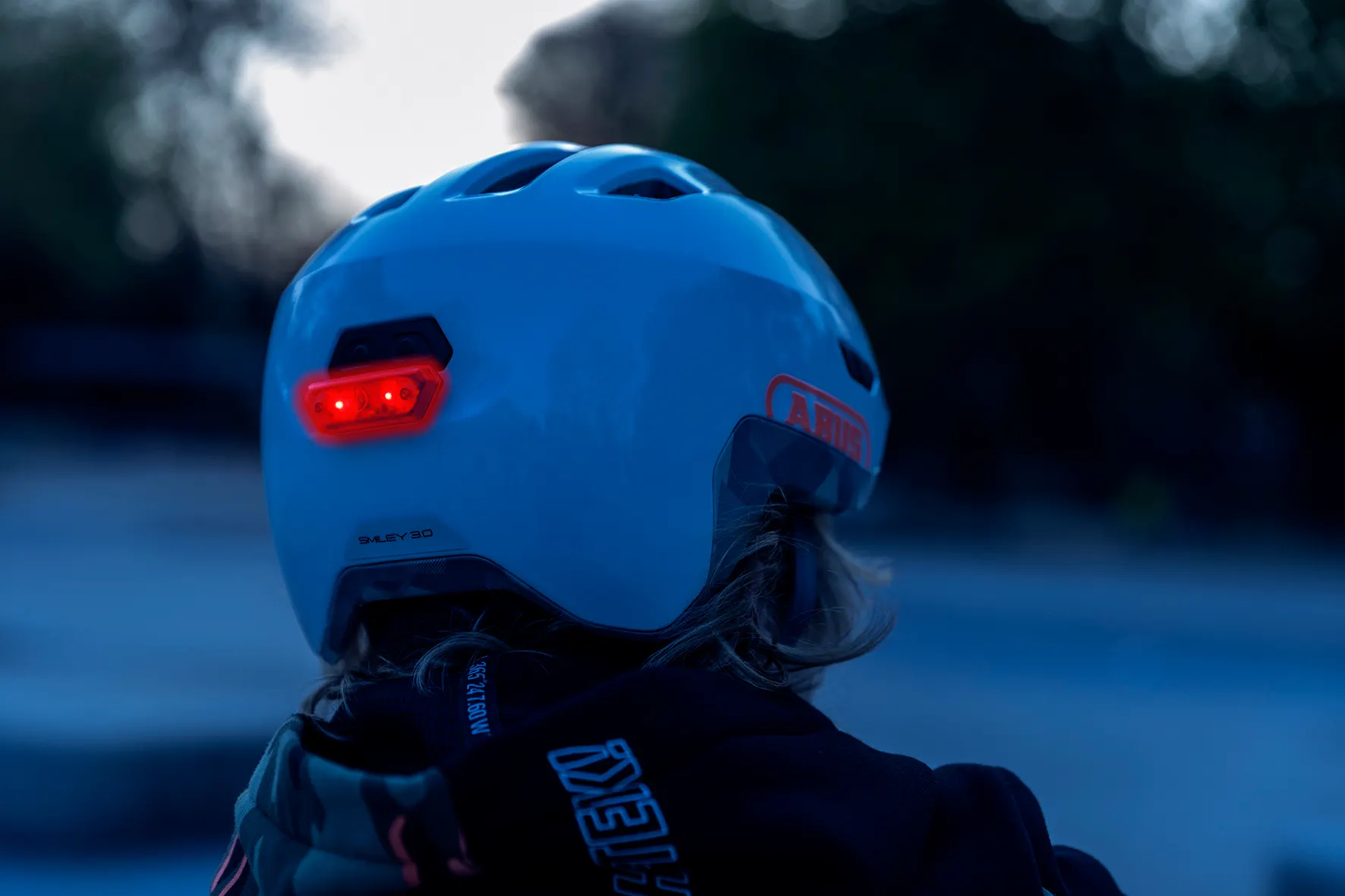 ABUS_Helm_Smiley3.0_LED_150dpi_06.jpg