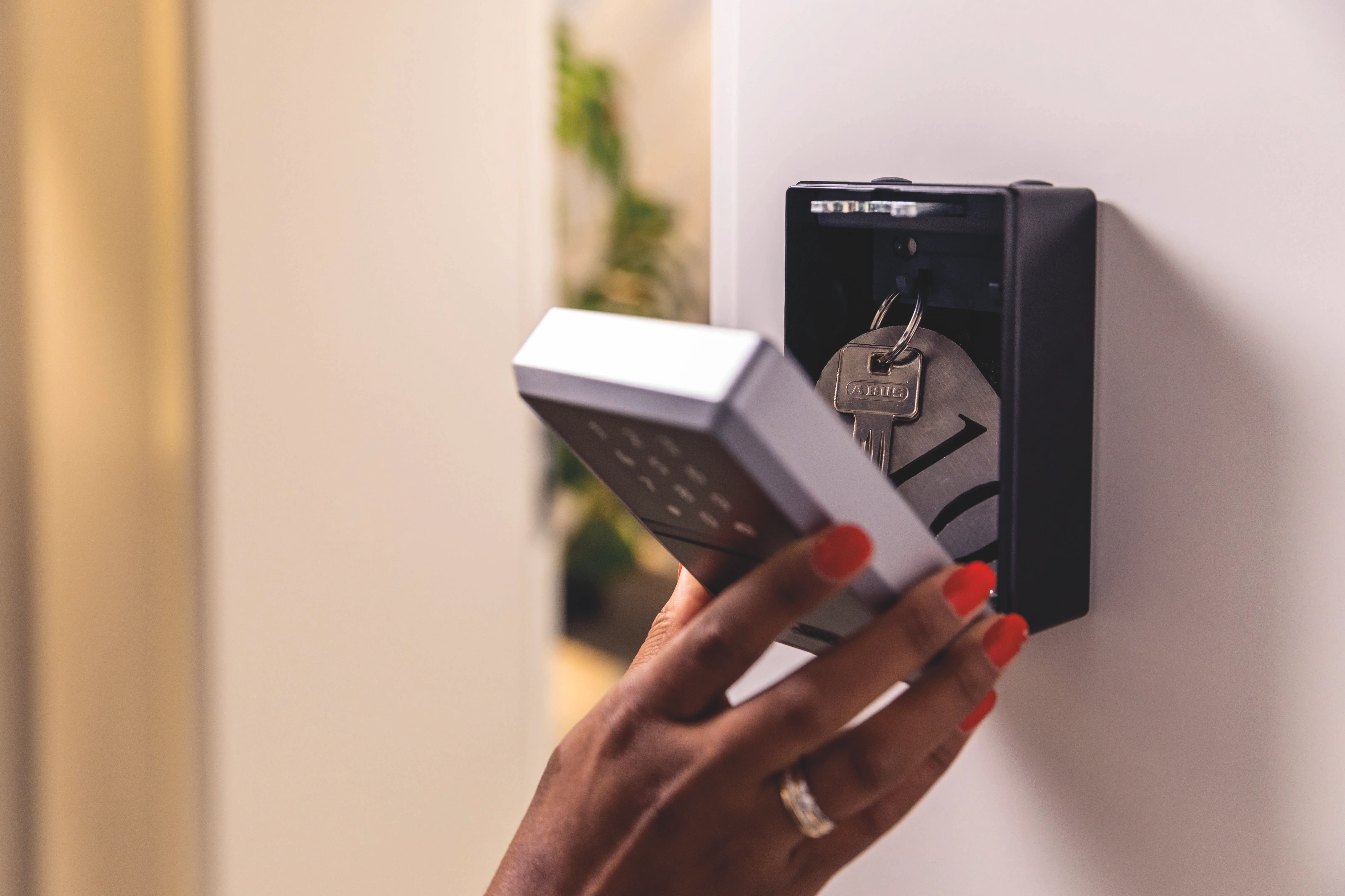 ABUS_SmartKeyGarage_Apartment.jpg