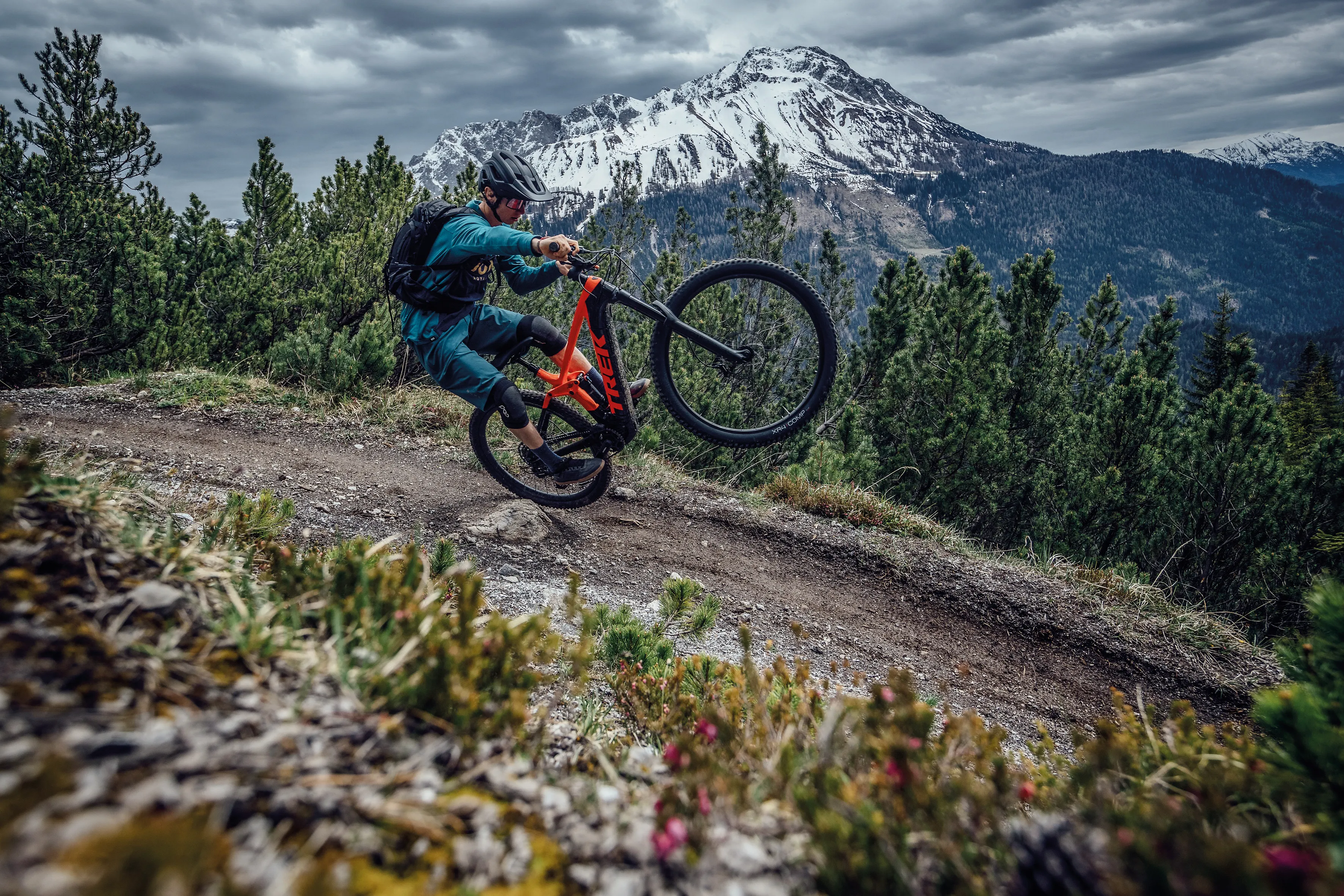 ABUS_Helm_CliffHanger_300dpi_01.jpg